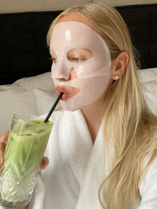 Just a girl, deeply invested in her skincare routine 🧖🏽‍♀️🍵

Klientide lemmikud Biodance Bio-Collagen ja Hydro Cera-Nol Real Deep näomaskid saadaval meie e-poes!

#skinfuleesti #koreakosmeetika #koreakosmeetikaeestis #näohooldus #näohooldustooted #koreanskincare #skincareroutine #pinterest